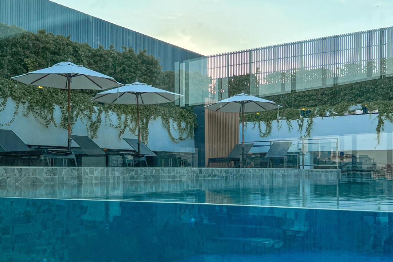 Amanta Hotel & Residence Sathorn Бангкок Екстер'єр фото