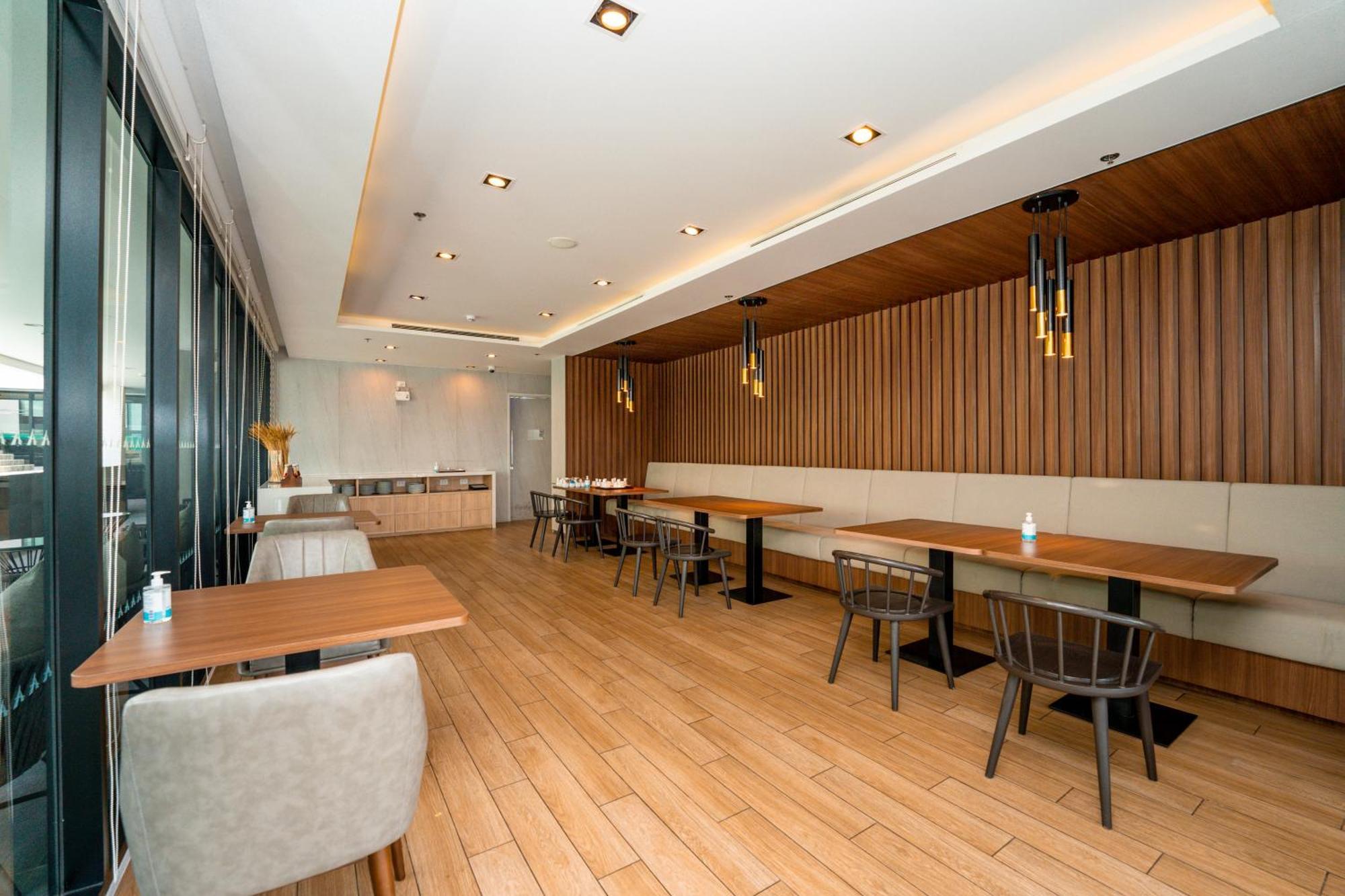 Amanta Hotel & Residence Sathorn Бангкок Екстер'єр фото